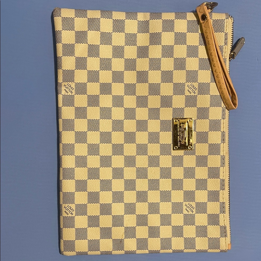 Louis Vuitton Damier Azur Check Pouch - Cream & Gray